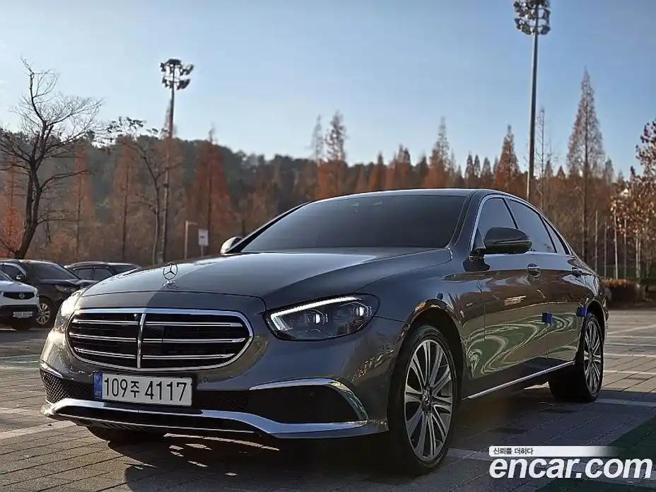 Mercedes-Benz E-Class 2023 2.0 Автомат в Москве № 142913, фото 4