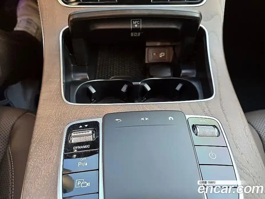 Mercedes-Benz E-Class 2023 2.0 Автомат в Москве № 142913, фото 9