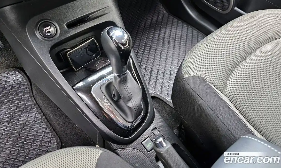 Renault QM3 2015 1.5 Автомат в Москве № 148517, фото 5