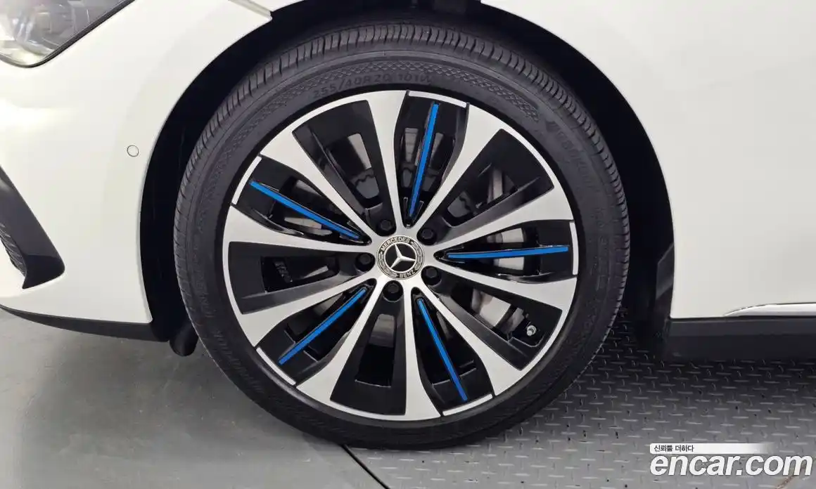 Mercedes-Benz EQE 2023 0.3 Автомат в Москве № 149063, фото 18