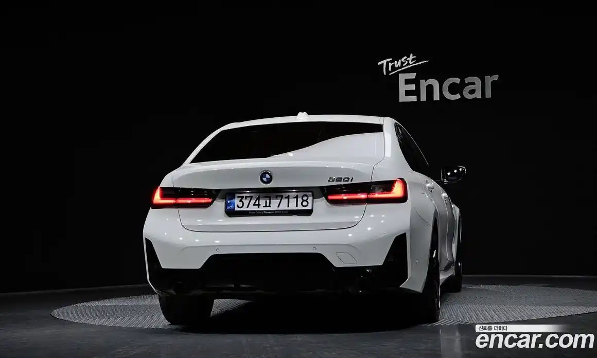 BMW 3-Series 2024 2.0 Автомат в Москве № 155199, фото 4