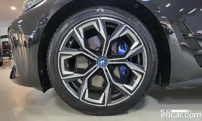 BMW i4 2023 0.2 Автомат в Москве № 156443, миниатюра 5