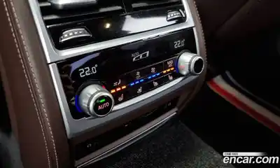 BMW 7-Series 2018 6.6 Автомат в Москве № 159504, миниатюра 11