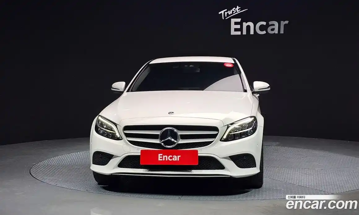 Mercedes-Benz C-Class 2019 2.0 Автомат в Москве № 160712, фото 3