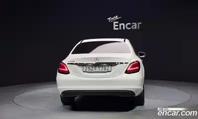 Mercedes-Benz C-Class 2019 2.0 Автомат в Москве № 160712, миниатюра 4