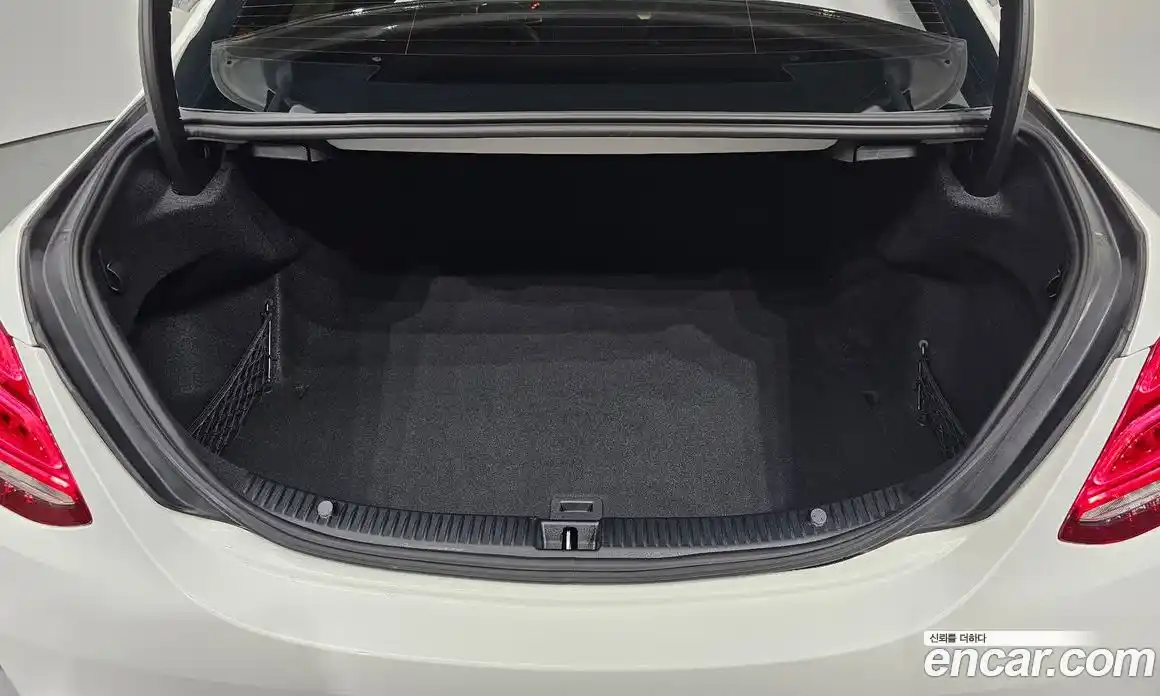 Mercedes-Benz C-Class 2017 2.0 Автомат в Москве № 160738, фото 15