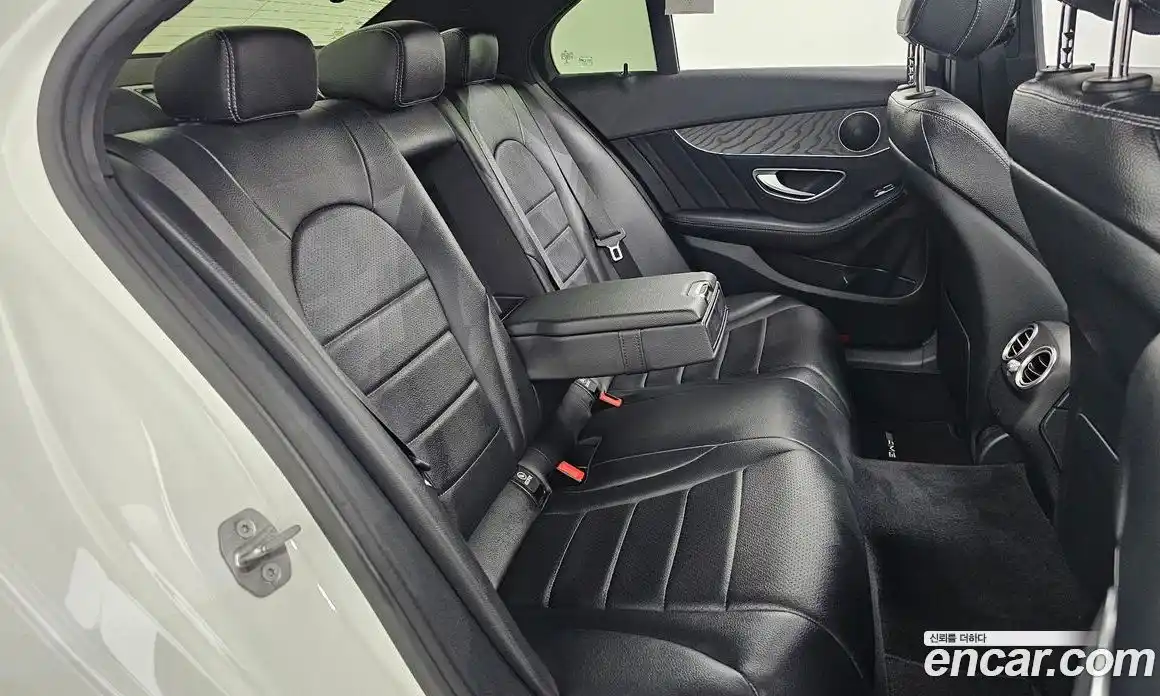 Mercedes-Benz C-Class 2017 2.0 Автомат в Москве № 160738, фото 16