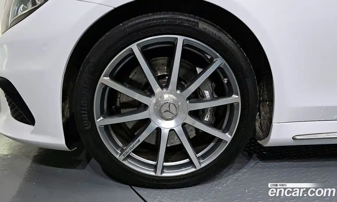 Mercedes-Benz S-Class 2015 5.5 Автомат в Москве № 161647, фото 5