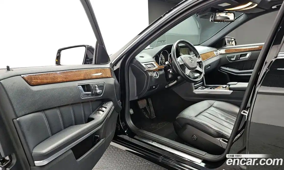 Mercedes-Benz E-Class 2016 3.5 Автомат в Москве № 161973, фото 11