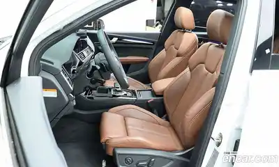 Audi Q5 2021 2.0 Автомат в Москве № 163959, миниатюра 9