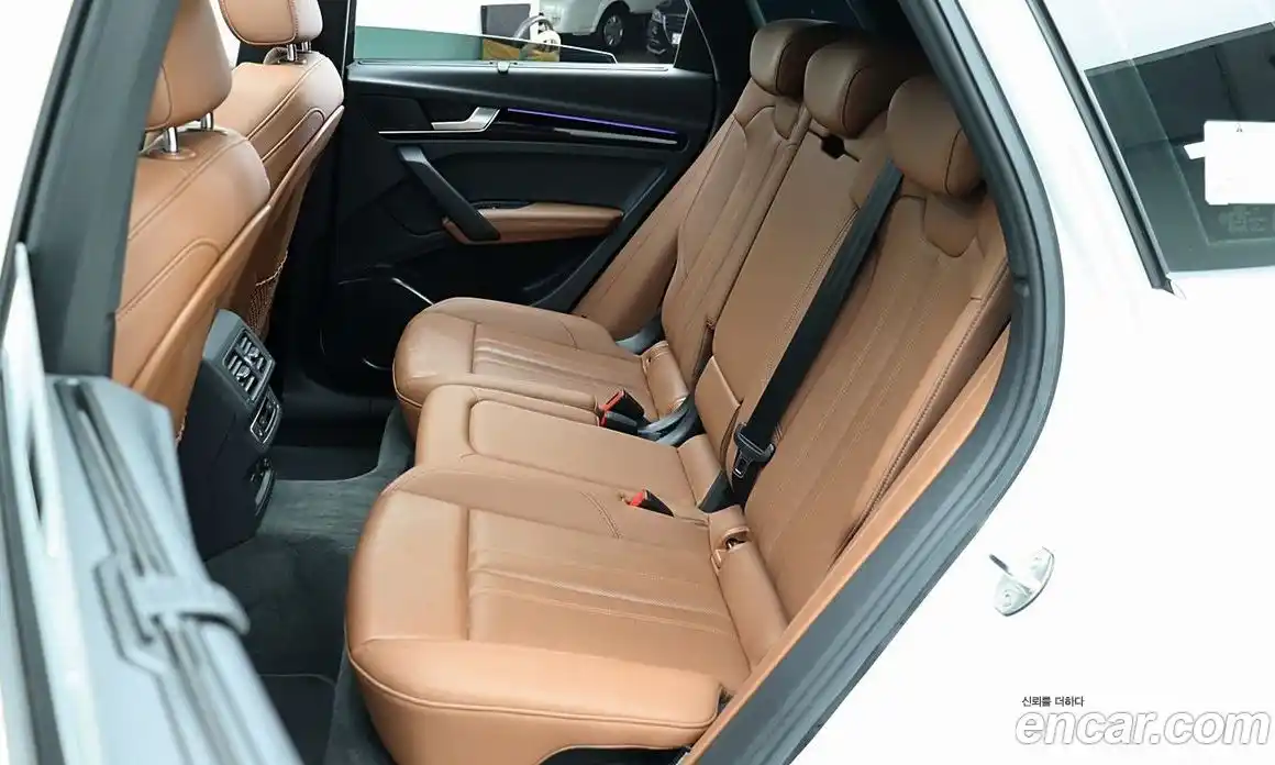 Audi Q5 2021 2.0 Автомат в Москве № 163959, фото 10