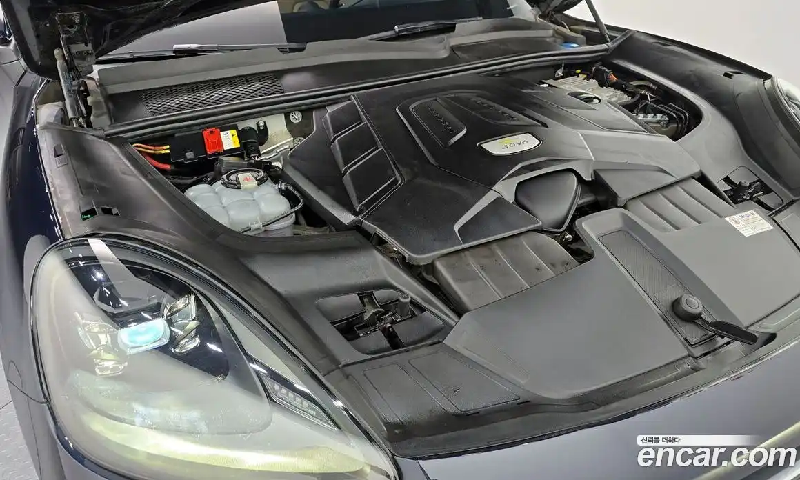 Porsche Cayenne 2019 3.0 Автомат в Москве № 165525, фото 6