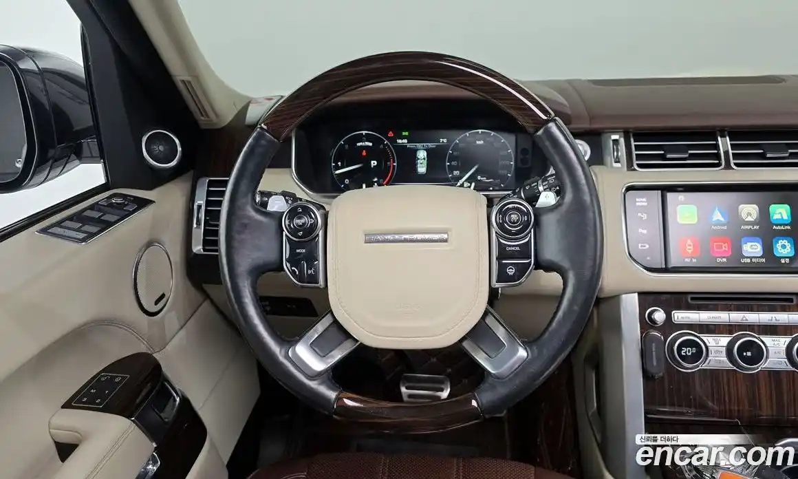 Land Rover Range-Rover 2015 4.4 Автомат в Москве № 166614, фото 13