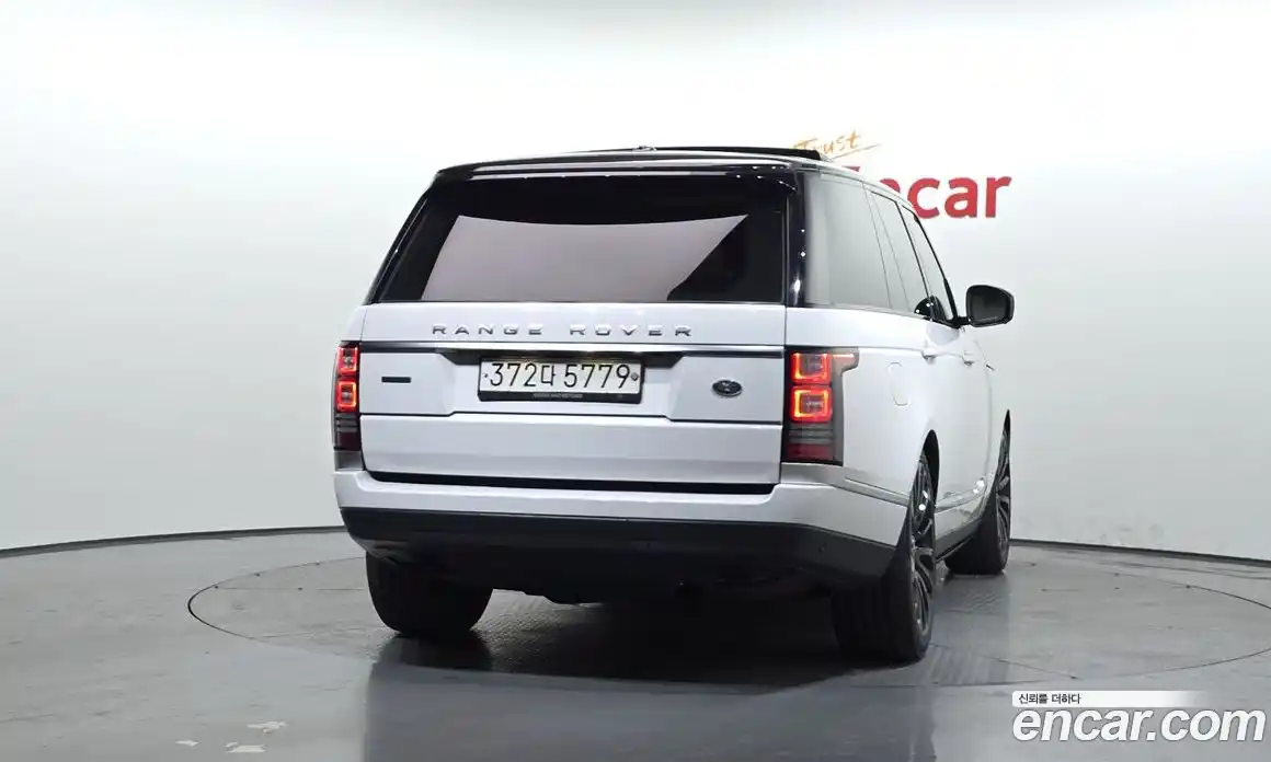 Land Rover Range-Rover 2015 4.4 Автомат в Москве № 166614, фото 4