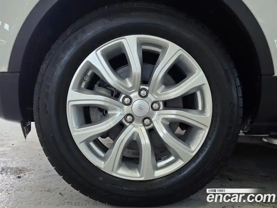 Land Rover Range-Rover Evoque 2018 2.0 Автомат в Москве № 166763, фото 20