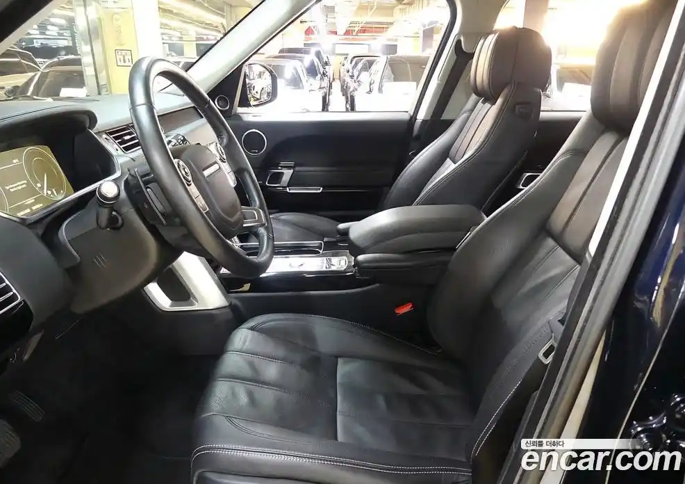 Land Rover Range-Rover 2014 4.4 Автомат в Москве № 166843, фото 10