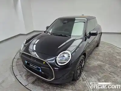 Mini Cooper 2024 0.1 Автомат в Москве № 167368, миниатюра 6