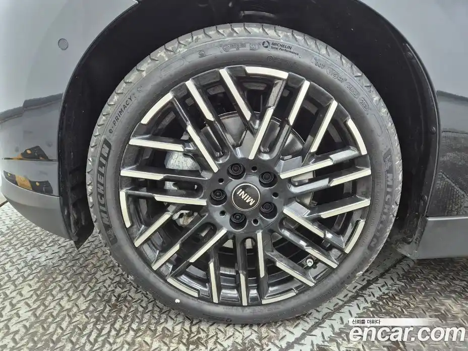 Mini Cooper 2024 0.1 Автомат в Москве № 167368, фото 7