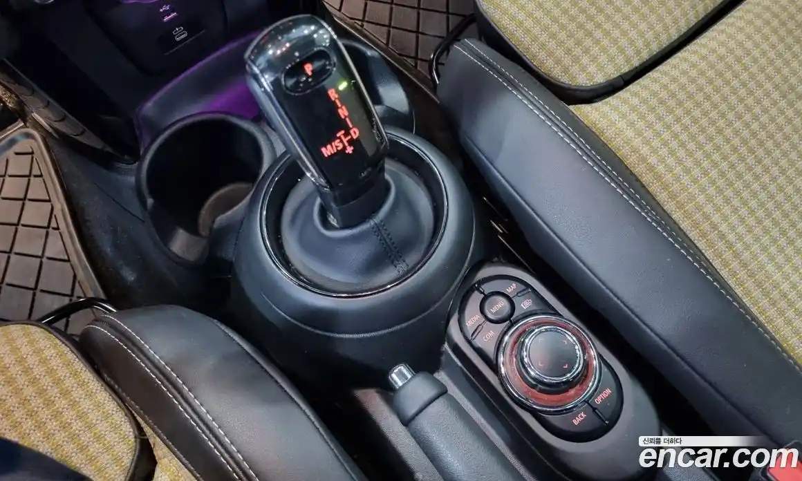 Mini Cooper 2023 1.5 Автомат в Москве № 167507, фото 17