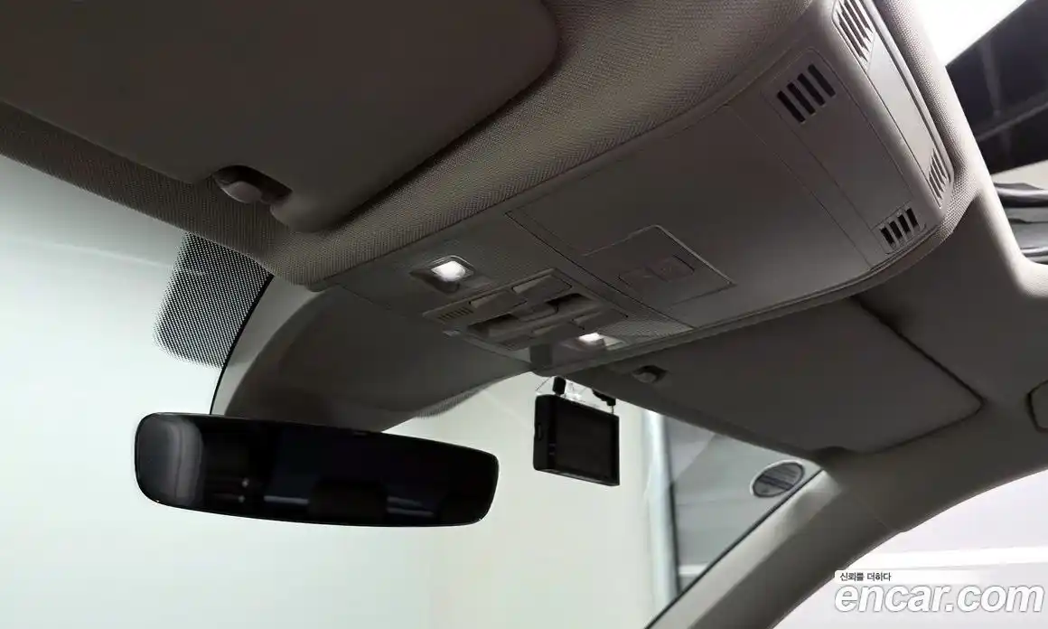 Volkswagen Tiguan 2018 2.0 Автомат в Москве № 169082, фото 12