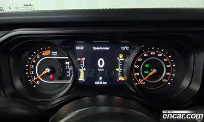 Jeep Wrangler 2024 2.0 Автомат в Москве № 169366, миниатюра 11