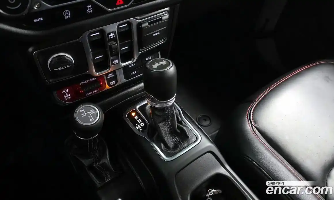 Jeep Wrangler 2024 2.0 Автомат в Москве № 169366, фото 14