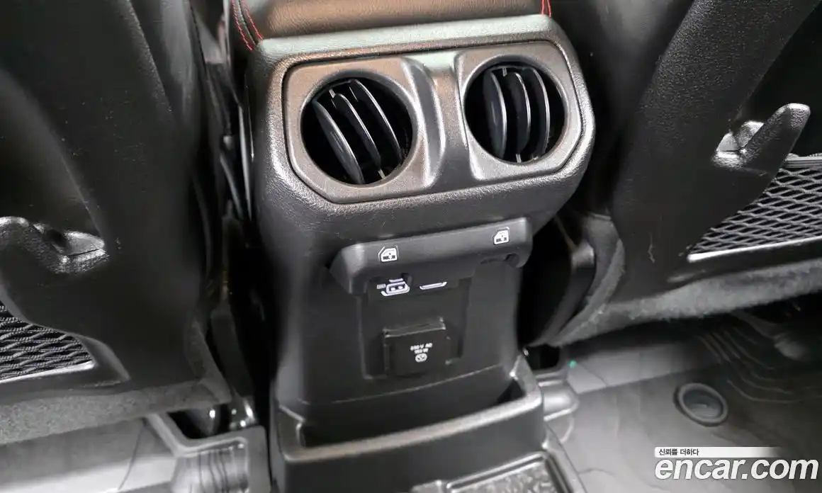 Jeep Wrangler 2024 2.0 Автомат в Москве № 169366, фото 20