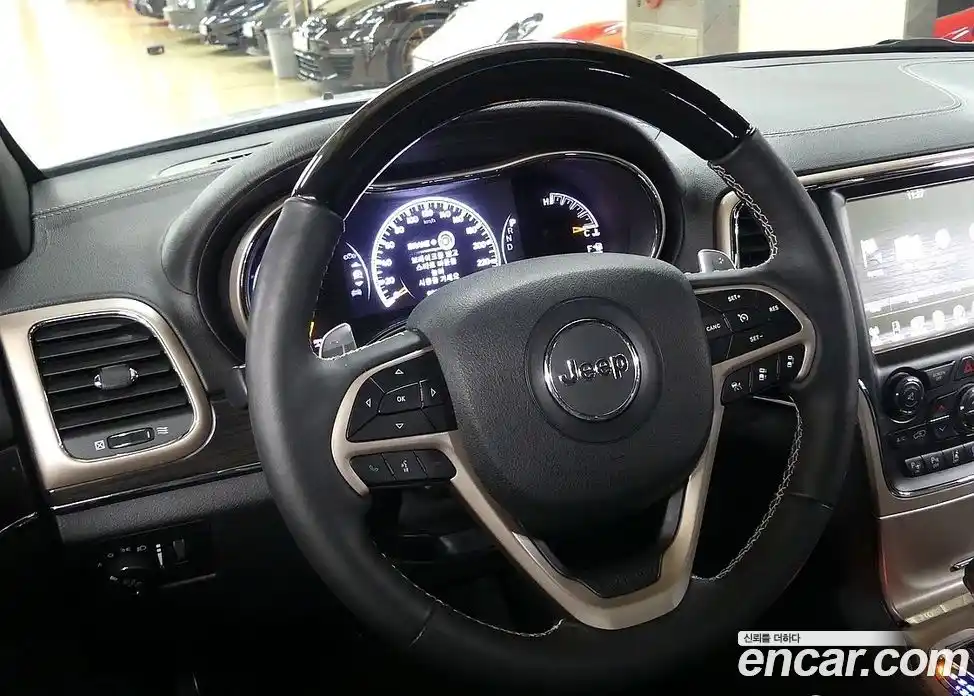 Jeep Cherokee 2017 3.0 Автомат в Москве № 169739, фото 12