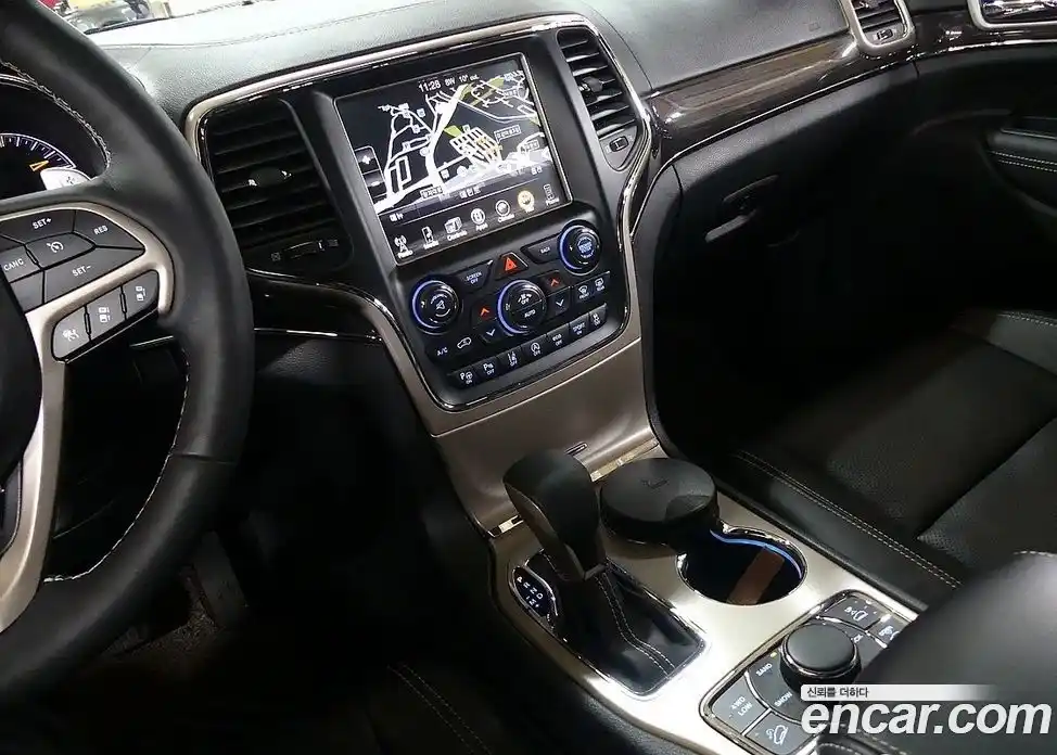 Jeep Cherokee 2017 3.0 Автомат в Москве № 169739, фото 13