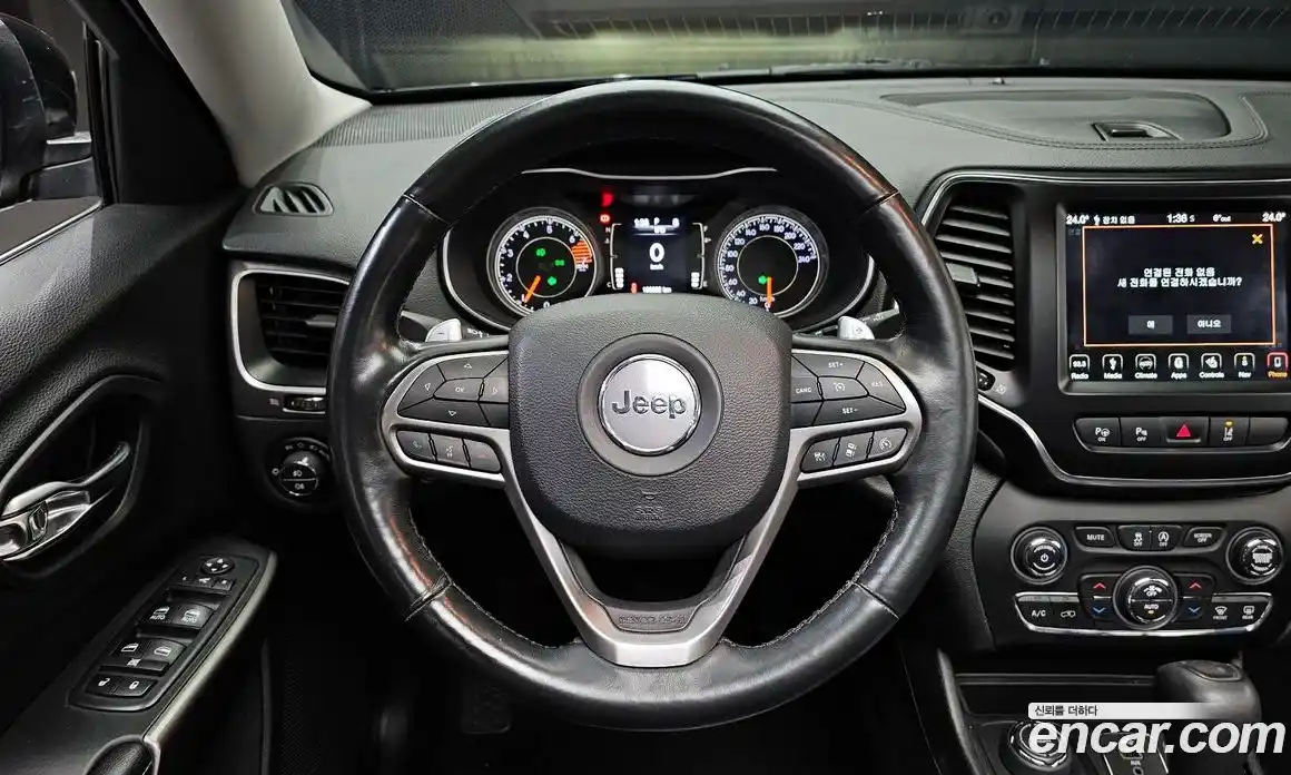 Jeep Cherokee 2019 2.4 Автомат в Москве № 169795, фото 13