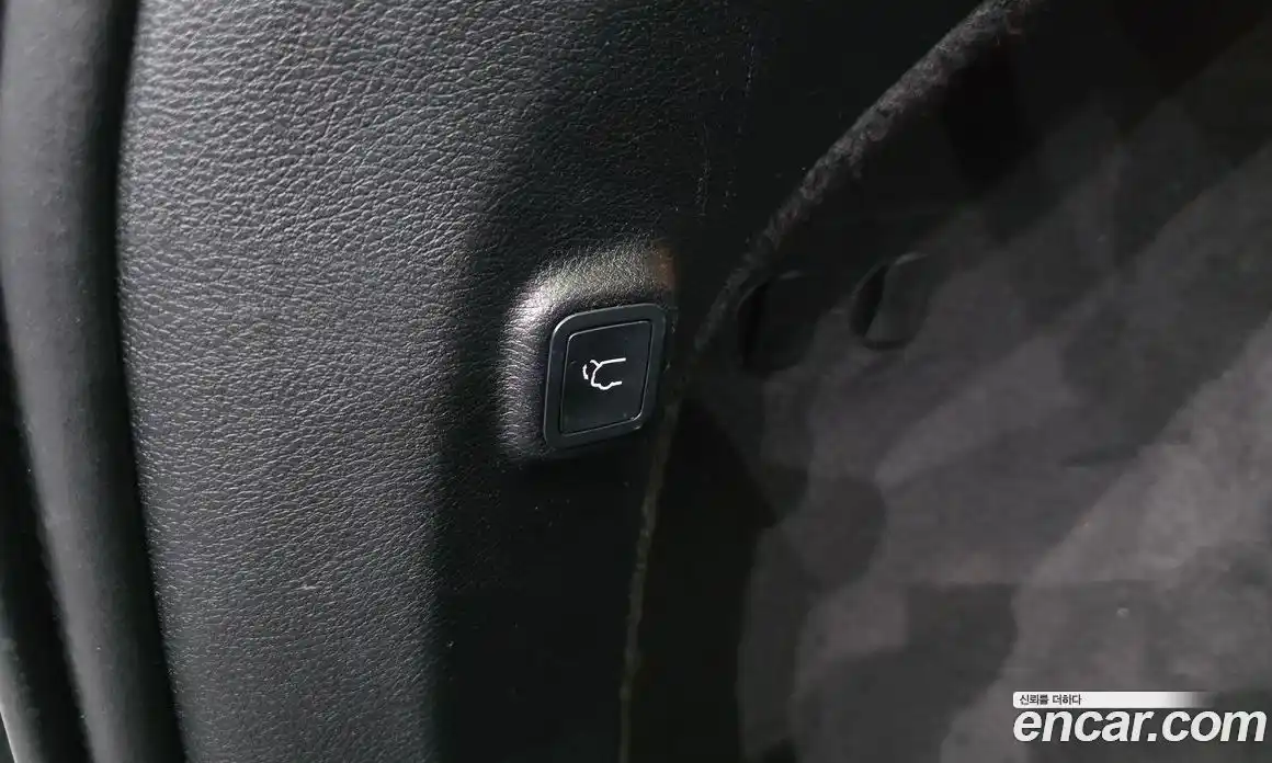 Jeep Cherokee 2019 2.4 Автомат в Москве № 169795, фото 20