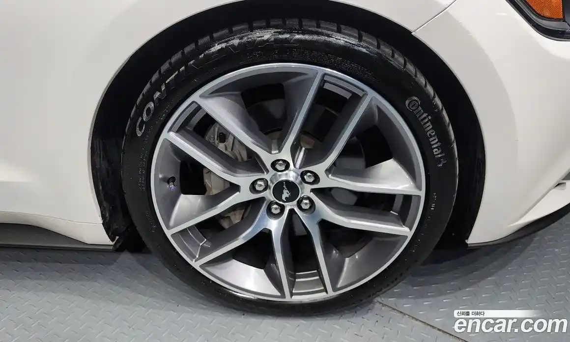 Ford Mustang 2017 5.0 Автомат в Москве № 170868, фото 5