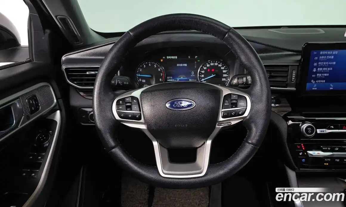 Ford Explorer 2022 2.3 Автомат в Москве № 170906, фото 4