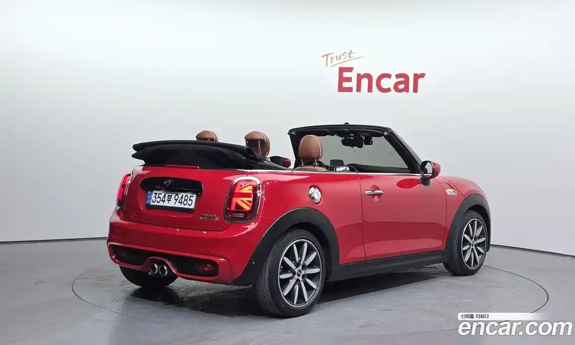 Mini Cooper Convertible 2021 2.0 Автомат в Москве № 171751, фото 16