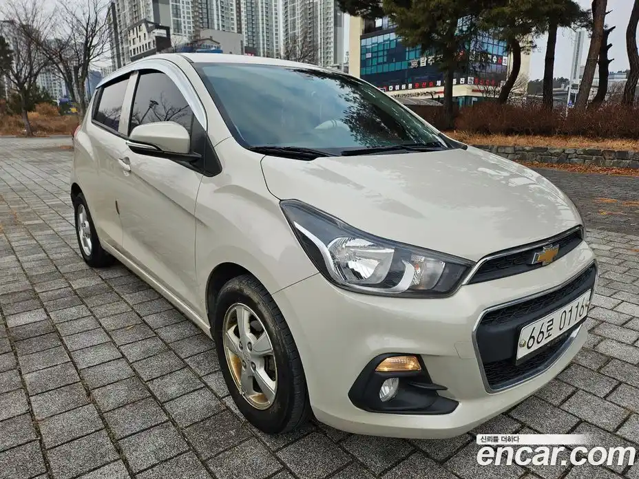Chevrolet Spark 2016 1.0 Автомат в Москве № 176033, фото 3