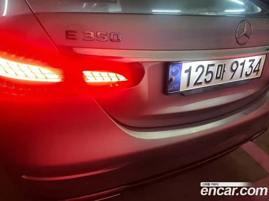 Mercedes-Benz E-Class 2022 2.0 Автомат в Москве № 178754, фото 19