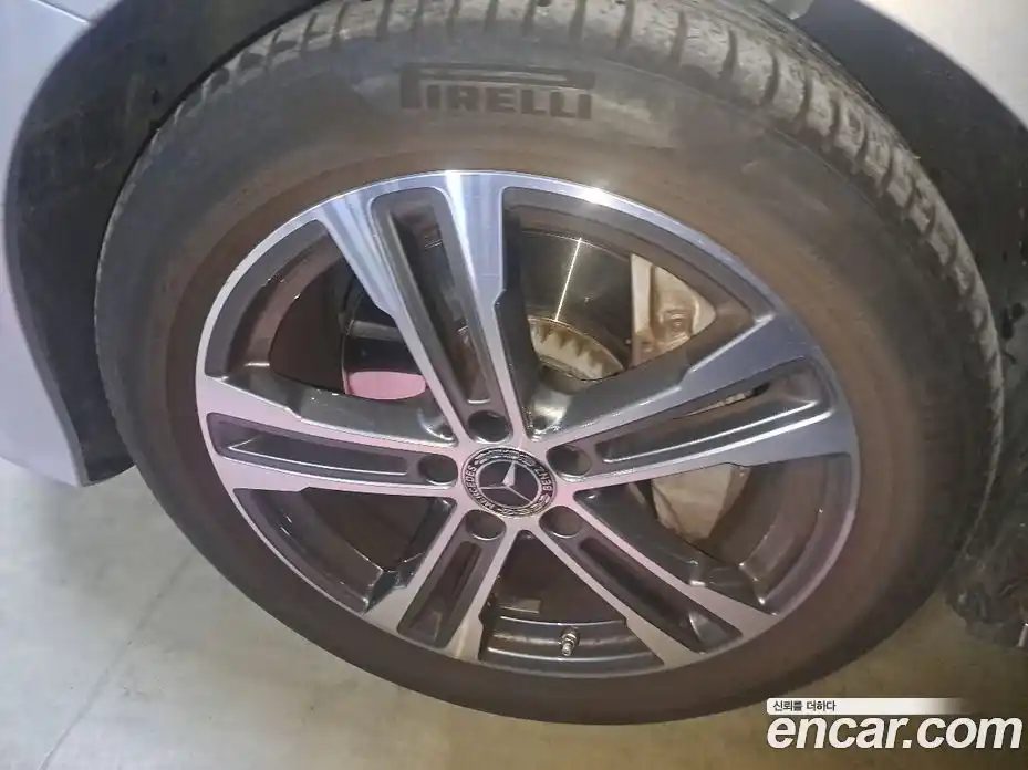 Mercedes-Benz E-Class 2022 2.0 Автомат в Москве № 178754, фото 9