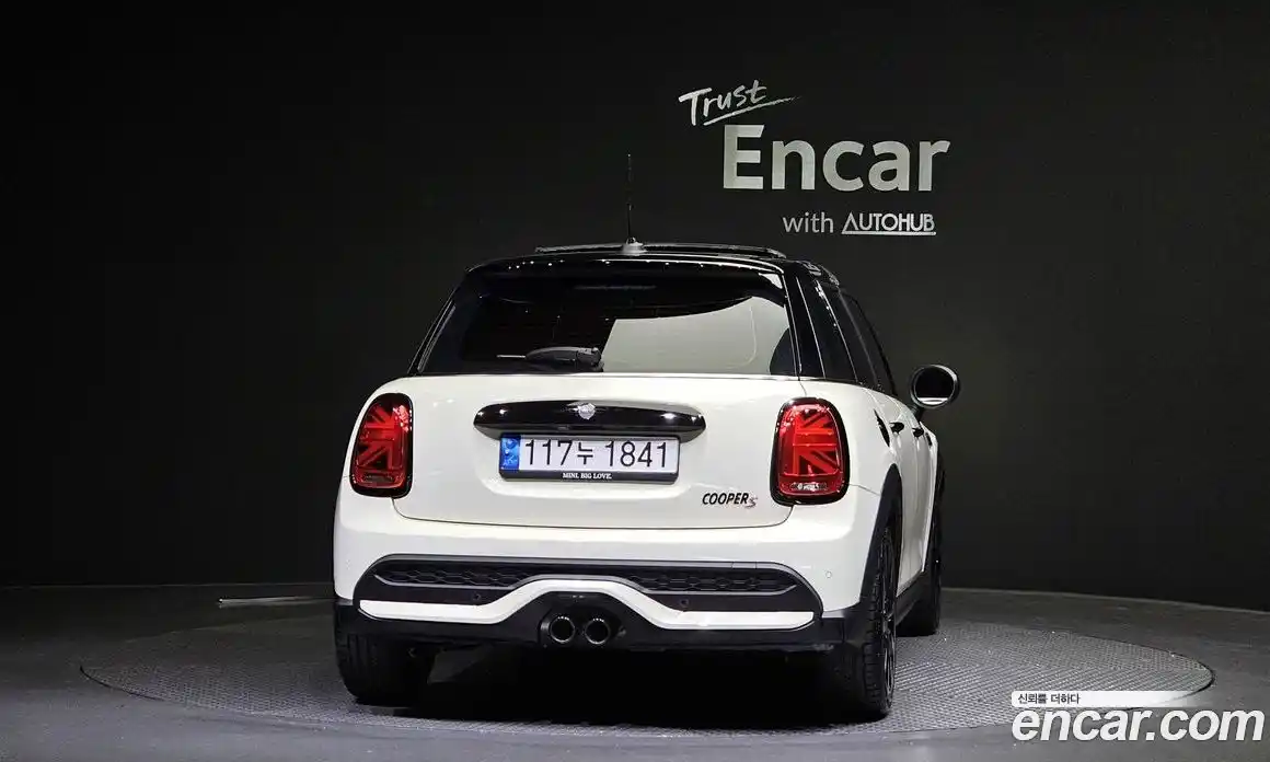 Mini Cooper 2022 2.0 Автомат в Москве № 179275, фото 1