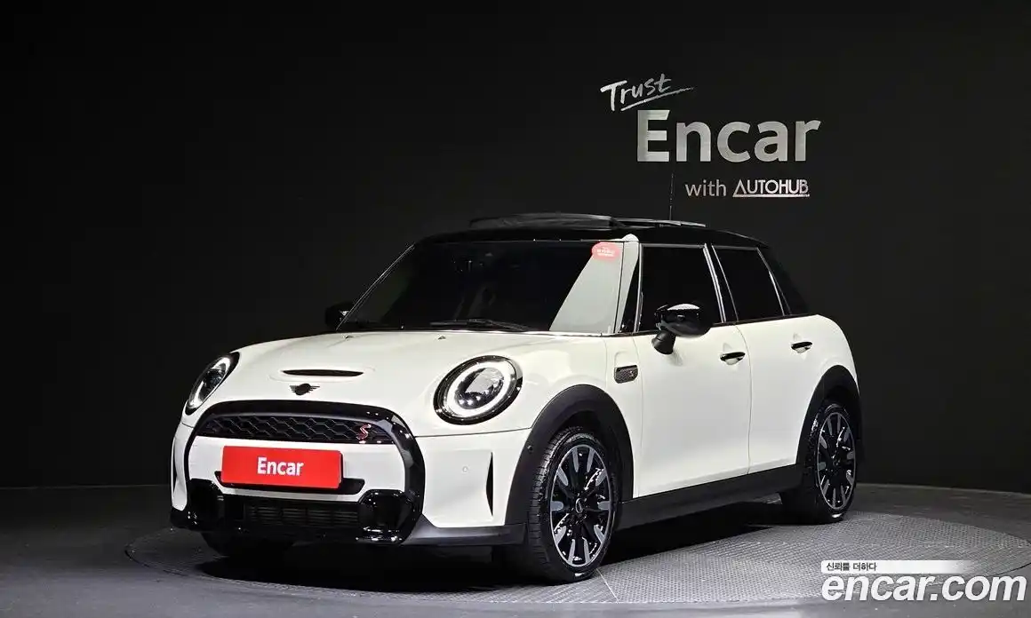 Mini Cooper 2022 2.0 Автомат в Москве № 179275, фото 20