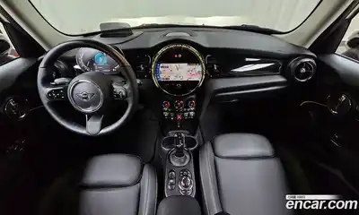 Mini Cooper 2022 2.0 Автомат в Москве № 179275, миниатюра 2