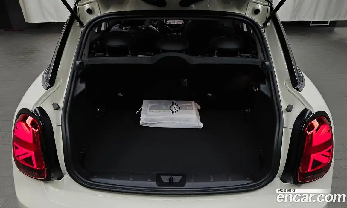 Mini Cooper 2022 2.0 Автомат в Москве № 179275, фото 3