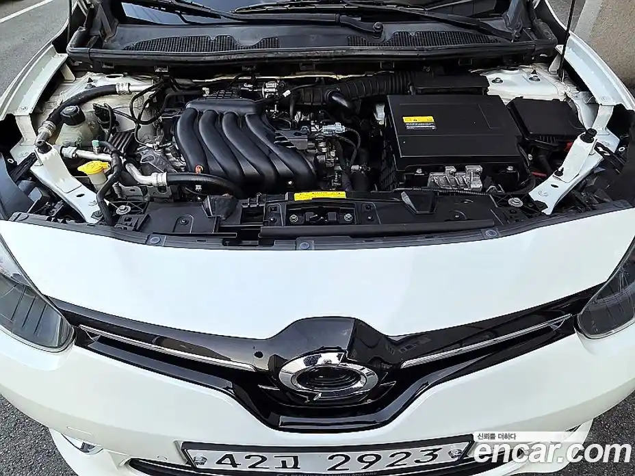 Renault SM3 2015 1.6 Автомат в Москве № 183620, фото 17