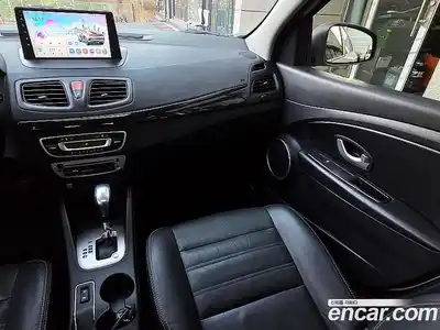 Renault SM3 2015 1.6 Автомат в Москве № 183620, миниатюра 8