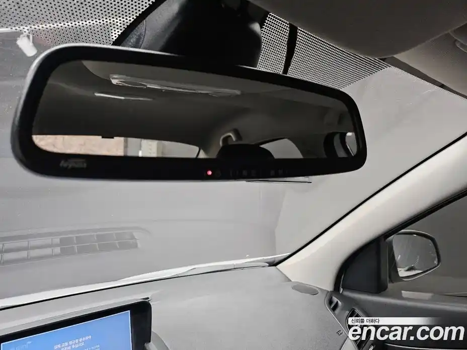 Renault SM3 2018 1.6 Автомат в Москве № 186423, фото 18