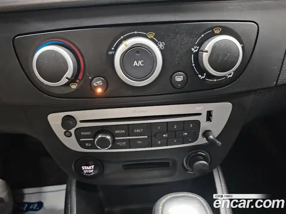 Renault SM3 2018 1.6 Автомат в Москве № 186423, фото 19