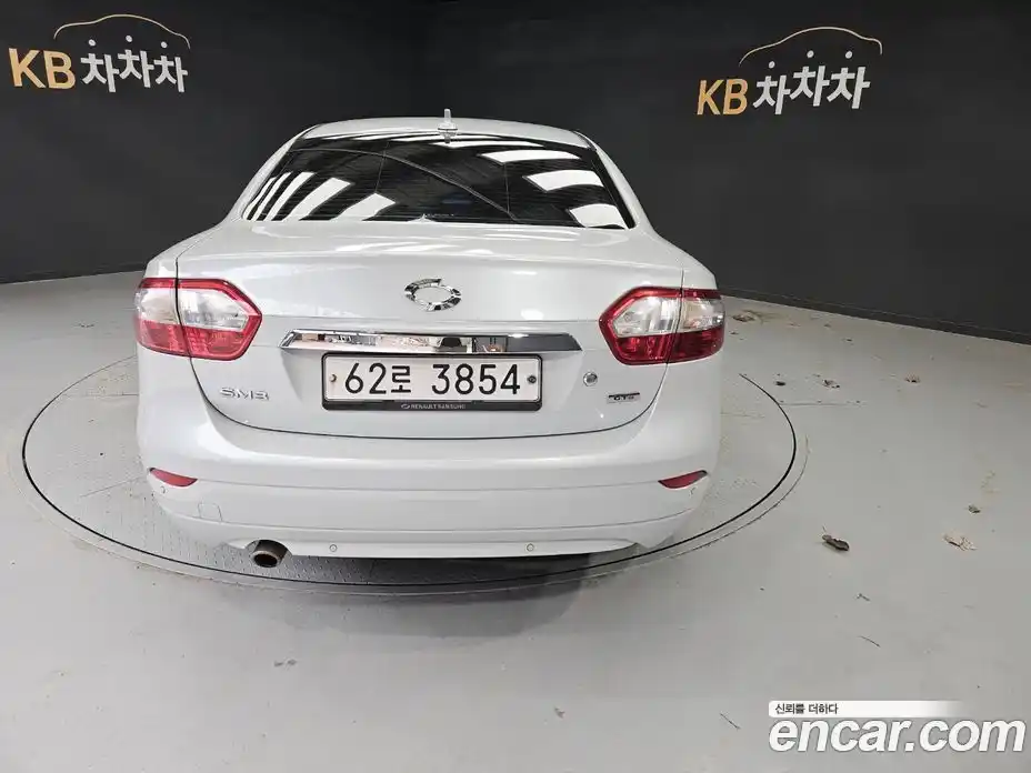 Renault SM3 2018 1.6 Автомат в Москве № 186423, фото 4