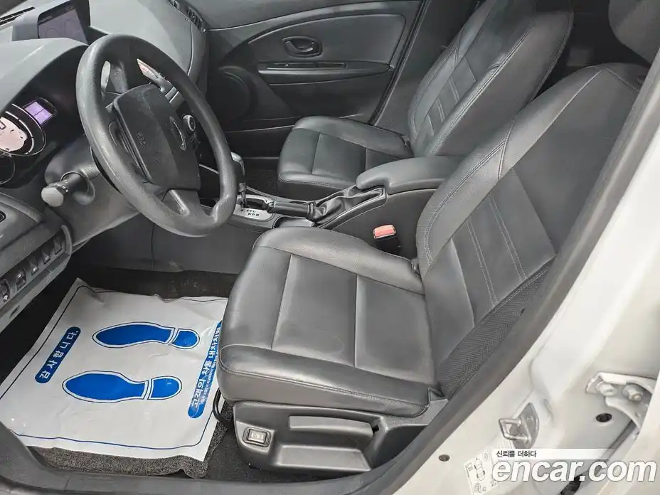 Renault SM3 2018 1.6 Автомат в Москве № 186423, фото 10