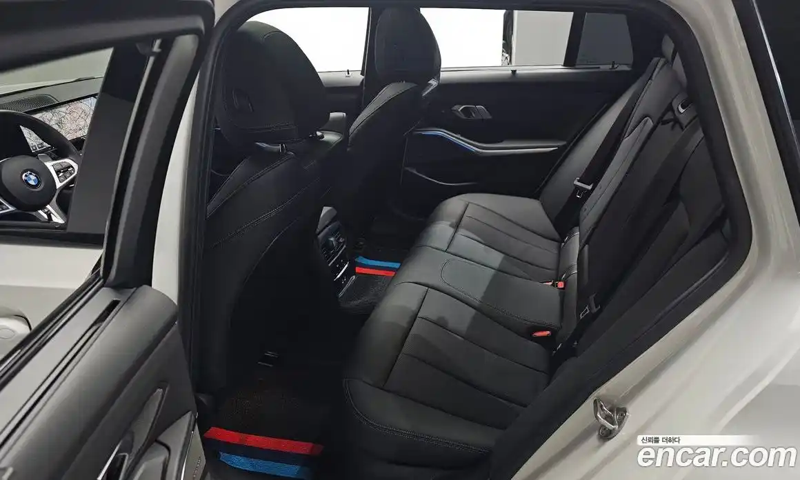 BMW 3-Series 2024 2.0 Автомат в Москве № 187773, фото 16