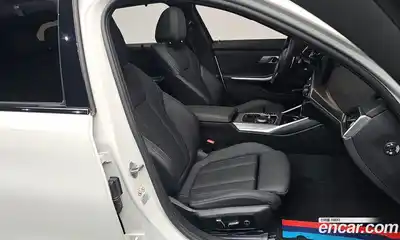 BMW 3-Series 2024 2.0 Автомат в Москве № 187773, миниатюра 6