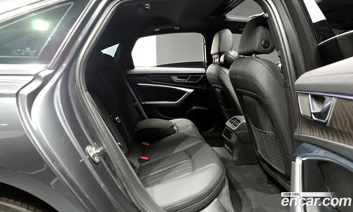 Audi A6 2020 2.0 Автомат в Москве № 189839, фото 12